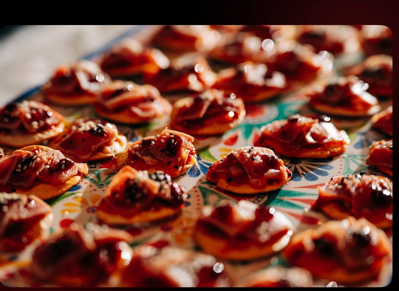 Canapés del catering de V64
